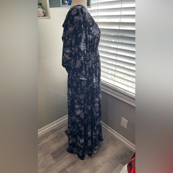 City Chic Women's Apparel‎ Women's City Chic Plus Size Maxi Lyra - Picture 4 of 8